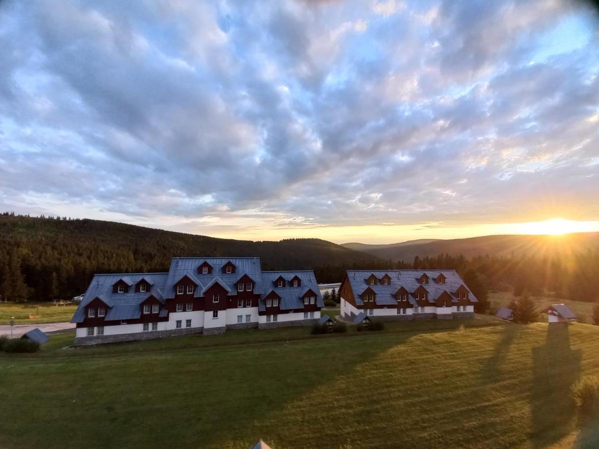 Horni Misecky Apartman E25 U Sjezdovky, Max 6 Osob Dış mekan fotoğraf