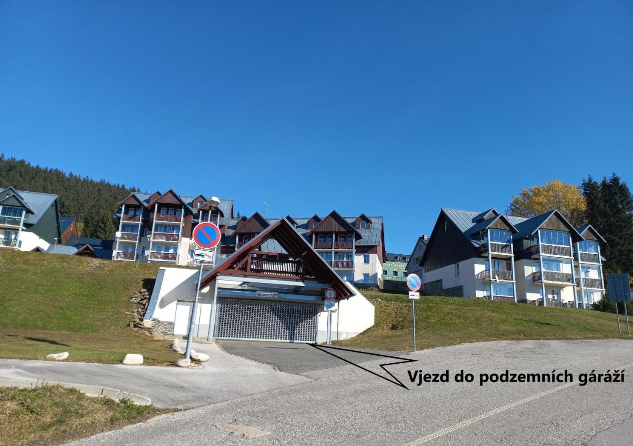 Horni Misecky Apartman E25 U Sjezdovky, Max 6 Osob Dış mekan fotoğraf